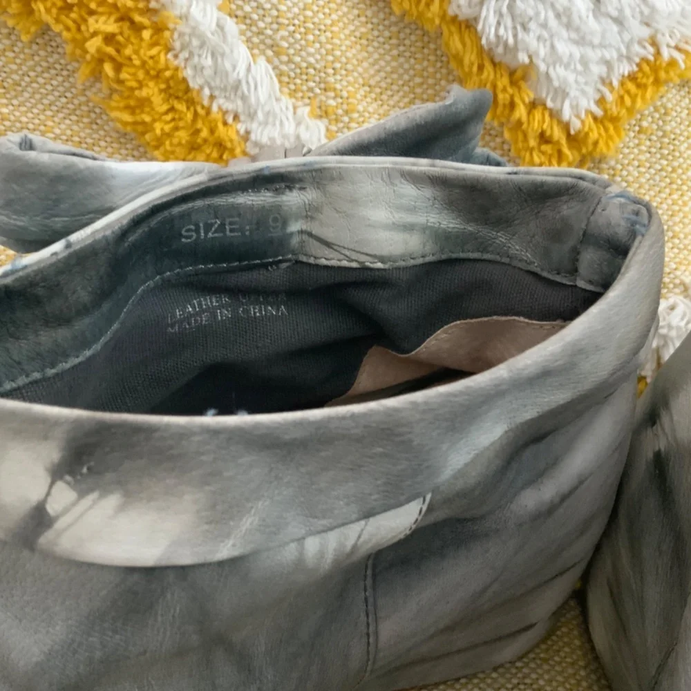 80% 20 Grey Tie Dye Leather Peep Toe Wedge Heel SIZE 9 - Picture 4 of 11